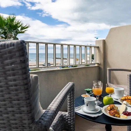 Hotel Du Midi 3*