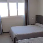 Du Midi מלון