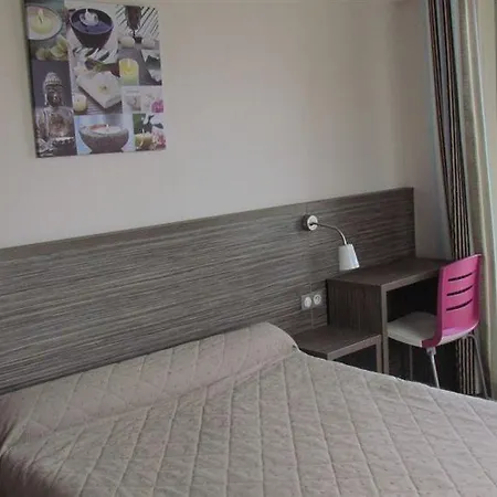 Hotel Du Midi 3*